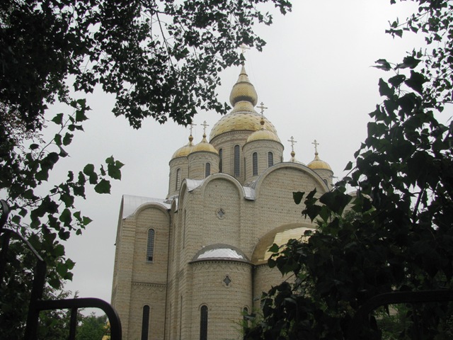 Свято-Михайлівський собор - найбільший в Україні