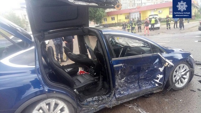 70501930_2418947501516645_2520270415402631168_n