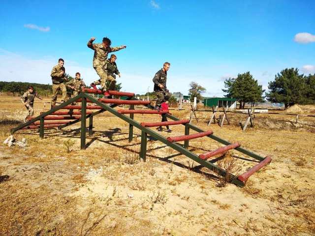 70928068_3698545460171343_1032024991337545728_n