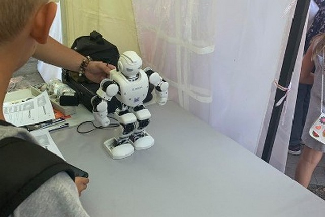 b2ap3_large_69728227_2327090870841086_1963988162485157888_n