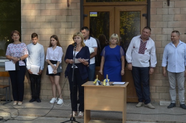 e63bf3ae3efaf4e190d324e062fe327f_XL