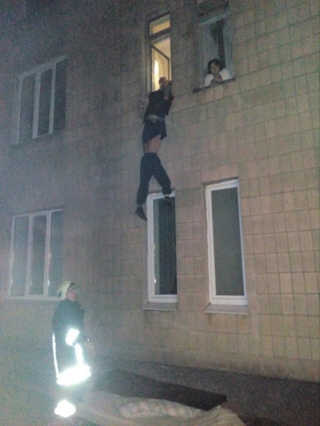 69743886_919404825096030_1590716841167159296_n