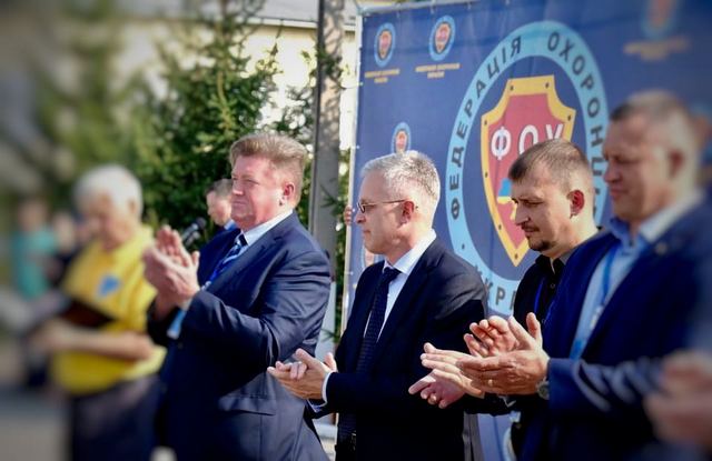 1ce4913a-887e-45f9-a01c-120962269a43