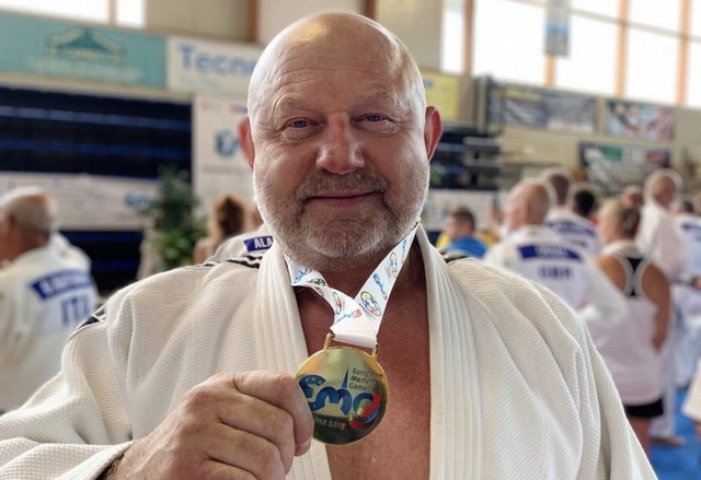 a07386bd-7161-4c38-a74e-dbedbc2b1ad9