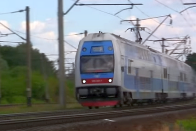 Черкаси хочуть зв’язати денним поїздом з Харковом і Львовом та пустити з Києва двоповерхові потяги (відео)