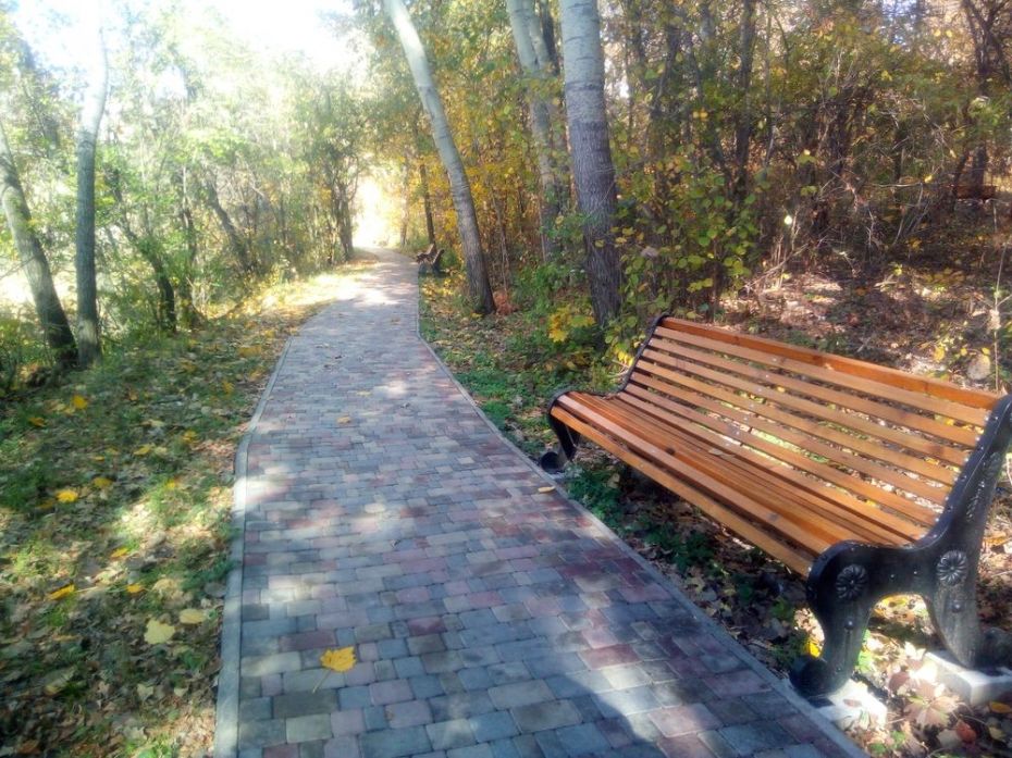 Навколо Тясмина зявились доріжки та алеї з лавочками та альтанками