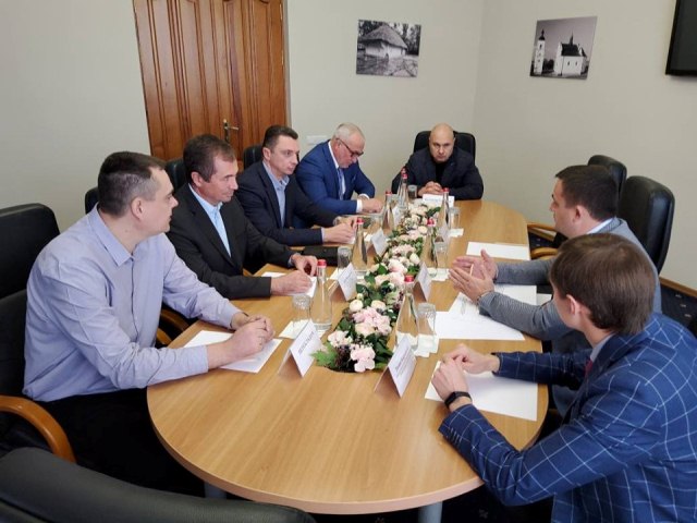 72696035_140465990642214_4851346447674638336_n