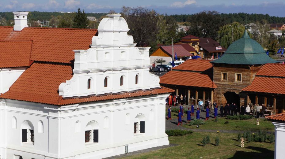 резиденція-1