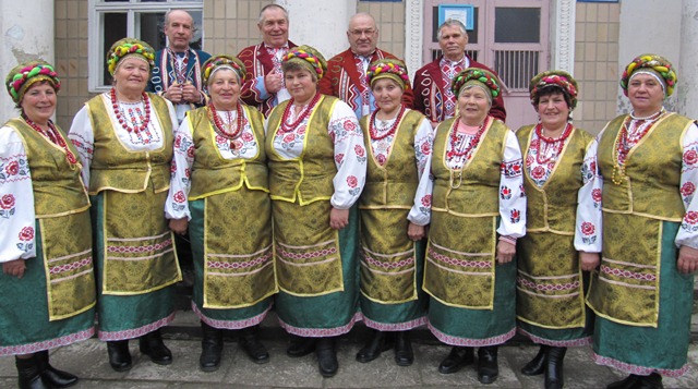 Берегині народної творчості фольклорний колектив «Кумасі» з Комінтерну
