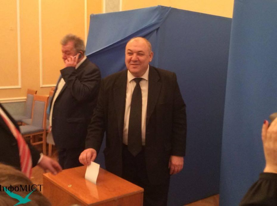 Після створення лічильної комісії депутати почали голосувати