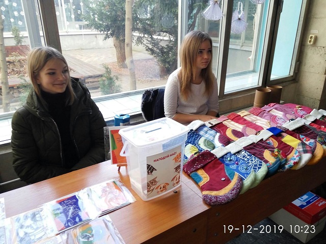 благодійний ярмарок у ЧДТУ