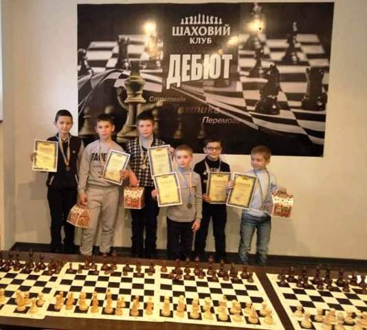 мик1