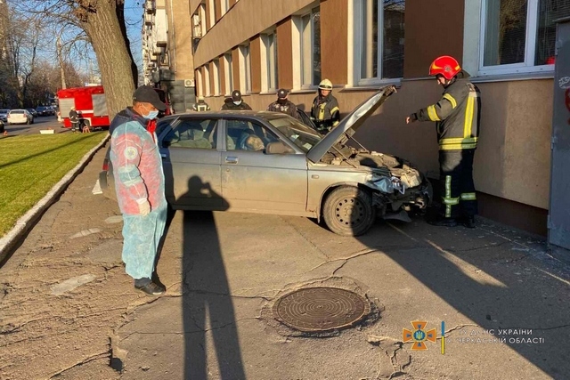 photo5235691947484625830