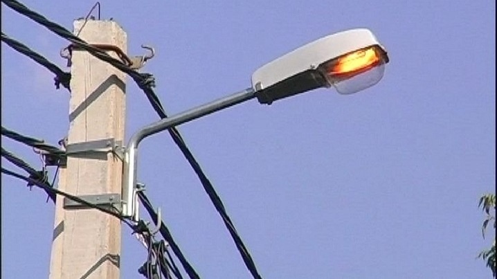 Відсьогодні у Черкасах вуличне освітлення тимчасово не вмикатимуть