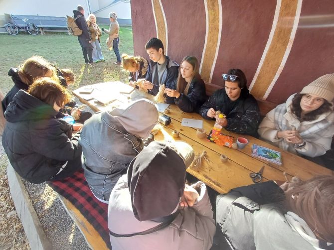 576916069_122231232752130539_1335461550951580154_n