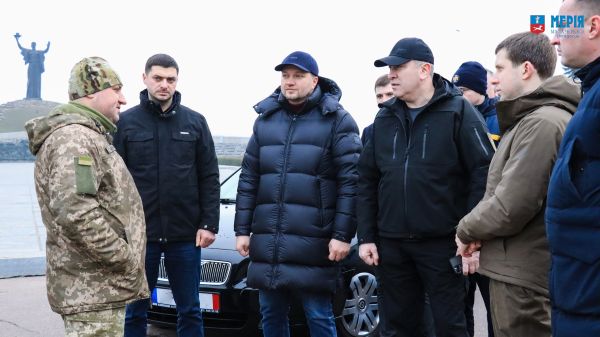 «Я часто думаю: чи могли політики зробити щось, аби всього цього, що зараз переживає Україна, не сталося?» «Я часто думаю: чи могли політики зробити щось, аби всього цього, що зараз переживає Україна, не сталося?»