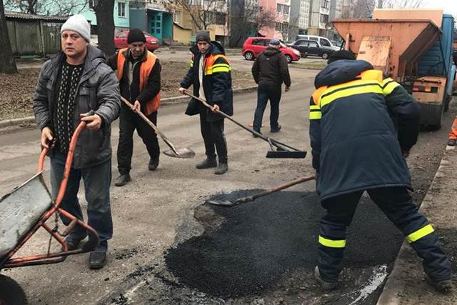 25659927_421319048284366_1478234538206036634_n