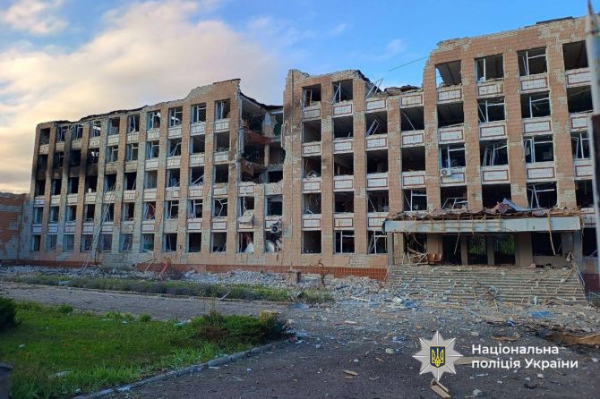 f925bf380440379f850716e05278384b