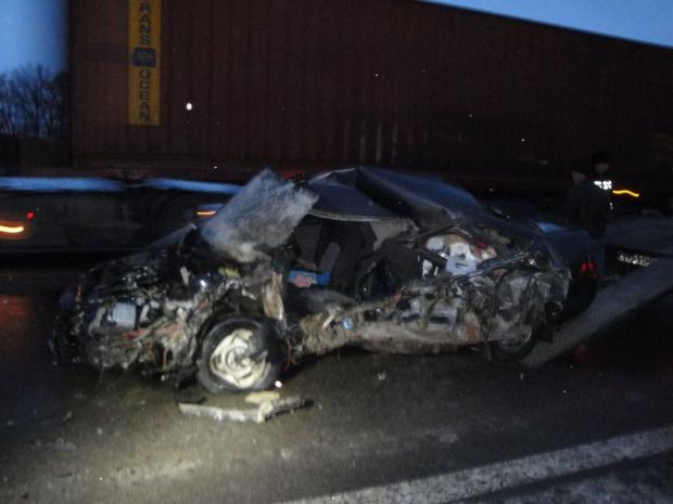 фото з місця аварії (Gazeta.ua)
