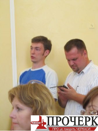 Андрій Одарич на фото - зліва