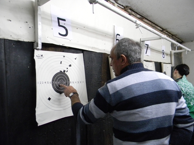 Переможець у стрільбі з малоколіберного пістолета Ігор Кіта оцінює свої перші результати