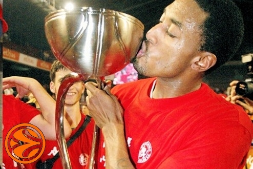 will-solomon-hapoel-migdal-uc-final-2003-04