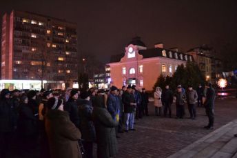 Мітинг під міськрадою 25 грудня